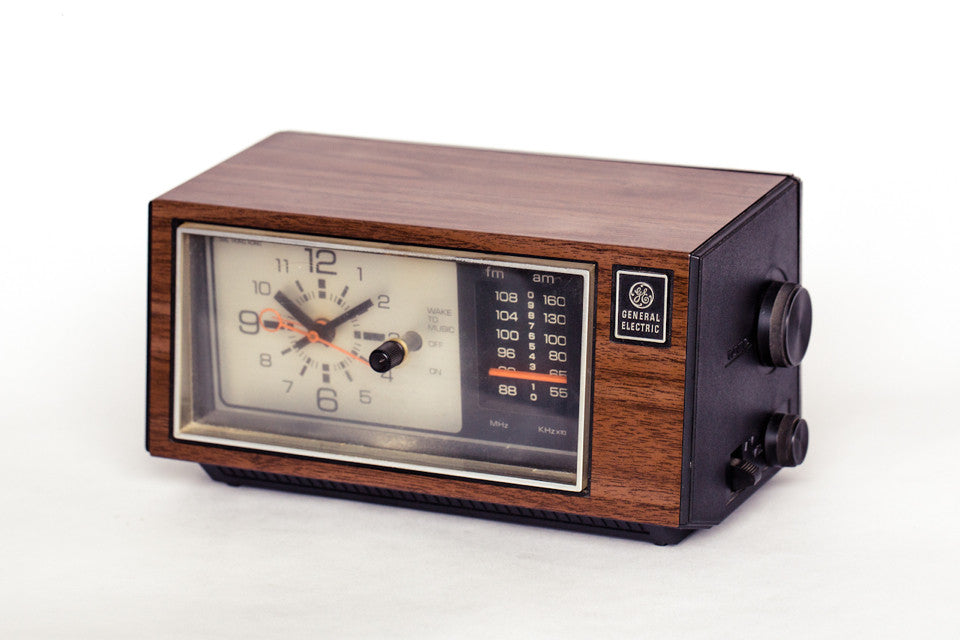 Measures 9 inches (length) x 4.5 inches (height) x 4.5 inches (breath).